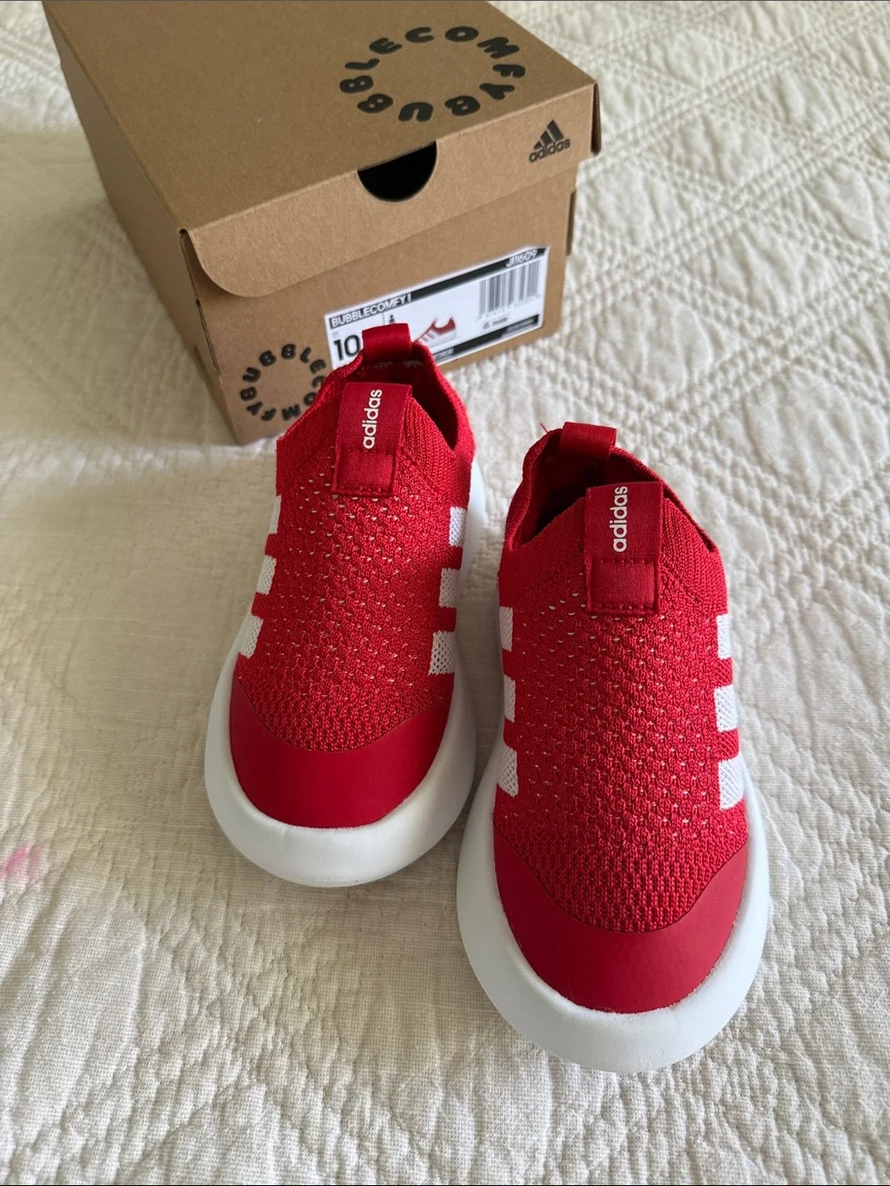 adidas bubble comfy UNISEX Kids Red Slip-On Athletic Shoes 10T